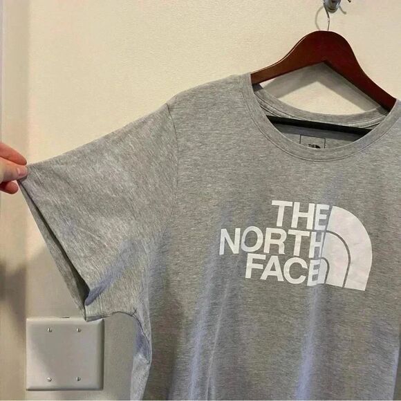 The North Face Gray Short Sleeve Tee - Picture 3 of 9